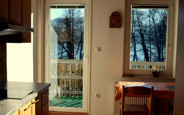Lake House Sebanc
