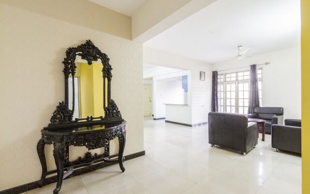 FabHotel Oriental Suites