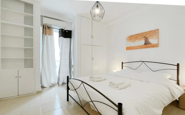 Filis Sunny 80sqm apt in Viktoria