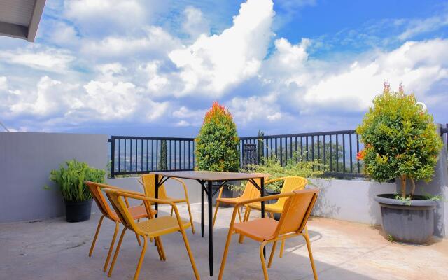 OYO 354 32 Guest House