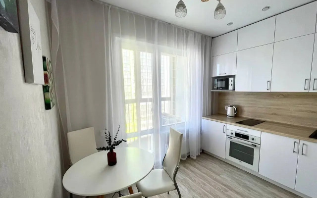 Apartments on Yasny Bereg street 33
