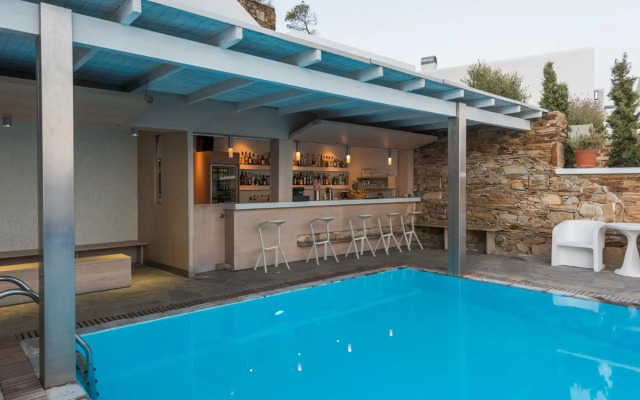 Far Out Hotel & Spa