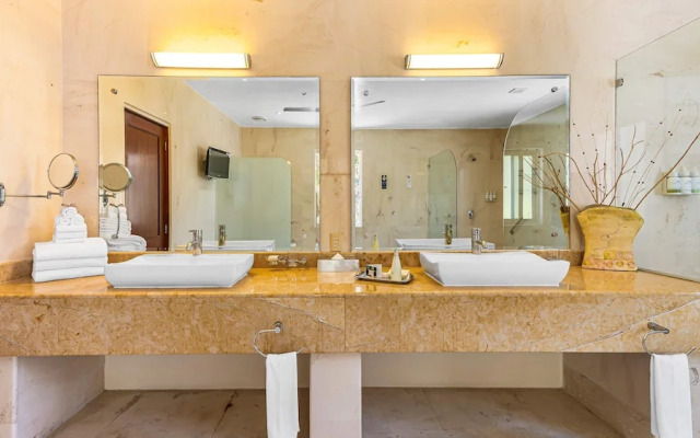 HOLT Grand Miramar Residences