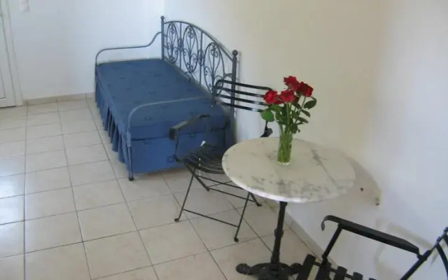 Thomatos Apartments Lourdas Beach