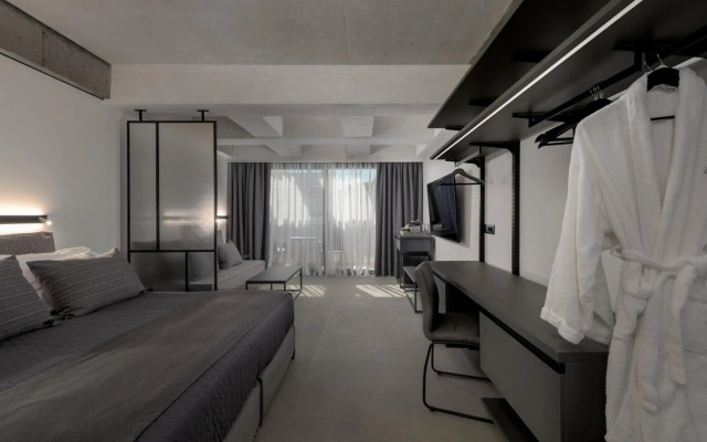 Essence Suites