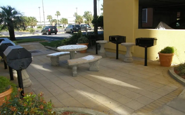 Gulf Dunes Resort by Panhandle Getaways