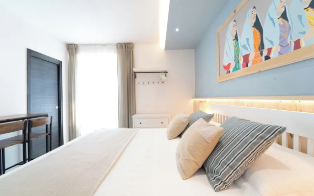 Velis - art & hospitality