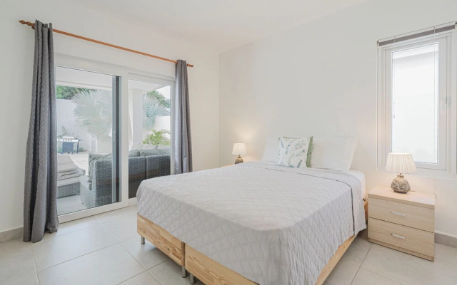 Paradise Aruba - 4 Bedroom Private Pool