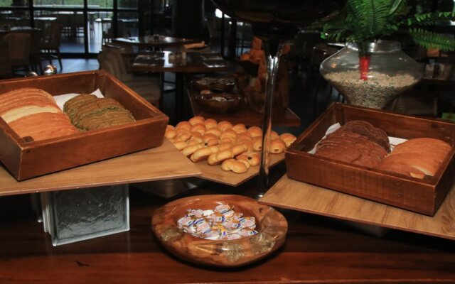 The Crystal Luxury Bay Resort Nusa Dua