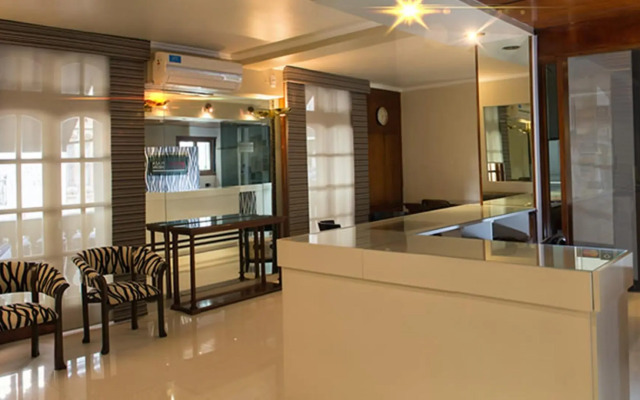 Parana Hotel Plaza Jardín