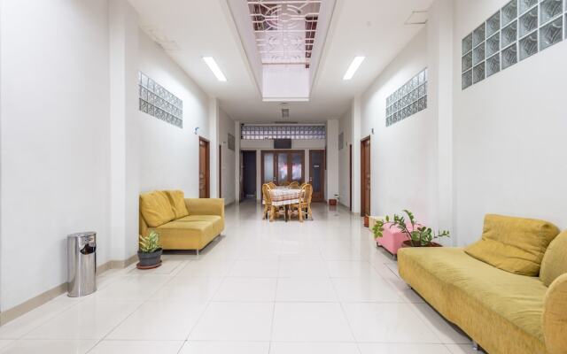 Airy Regol Lengkong Besar 62 Bandung