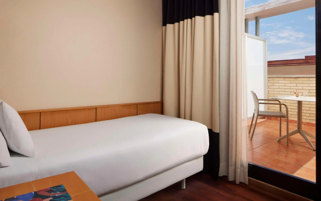 NH Ciudad de Valencia Hotel