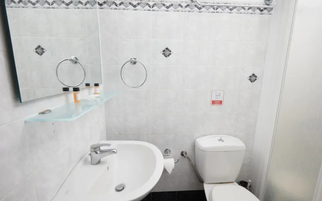 Hotel Klonos Anna