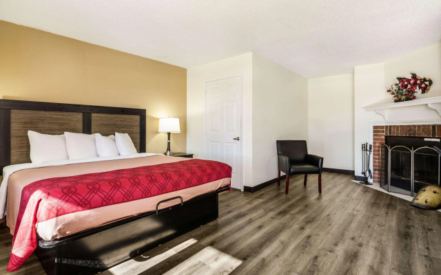 Econo Lodge Glade Springs I-81