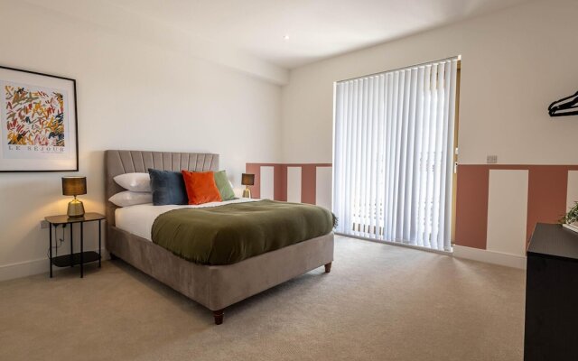 Wimbledon Tennis Retreat 3-bedroom by Sojo Stay