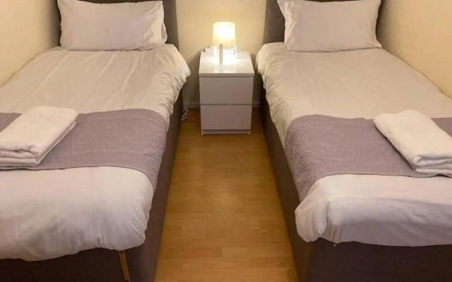 Modern 1 Bed Apartment - Leafy Chorlton Suburbs