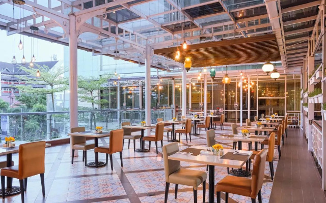 The Alana Hotel & Convention Center