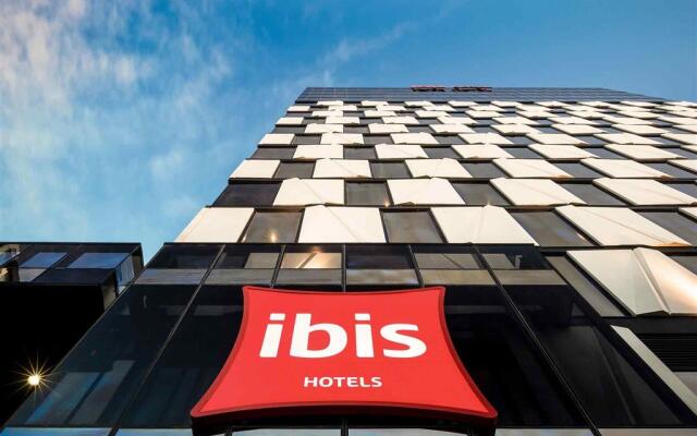 ibis Adelaide