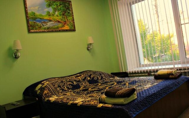 Guris Hotel - Hostel