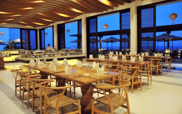 The Cliff Resort & Residences
