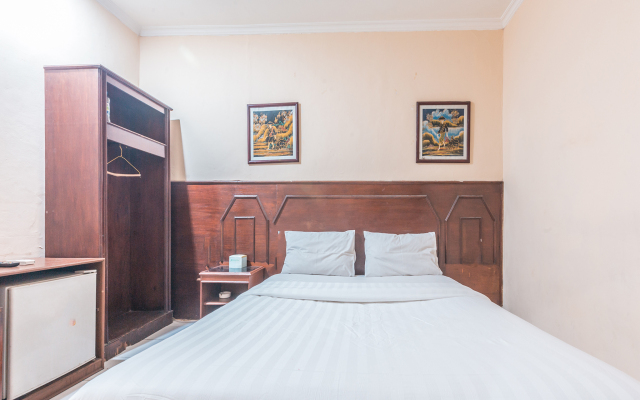 OYO 1383 Taman Cibinong 2