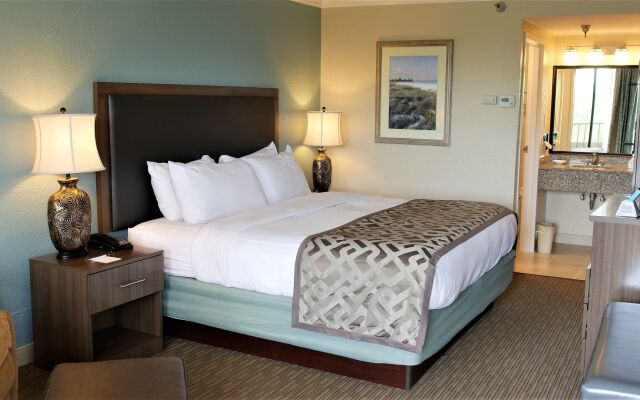 Spark by Hilton Sarasota Siesta Key Gateway