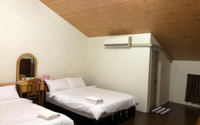 YOLOHO villa