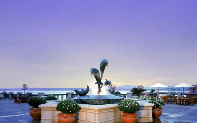 Monterey Plaza Hotel & Spa