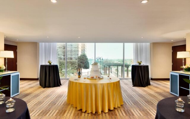 Twelve Downtown, Autograph Collection