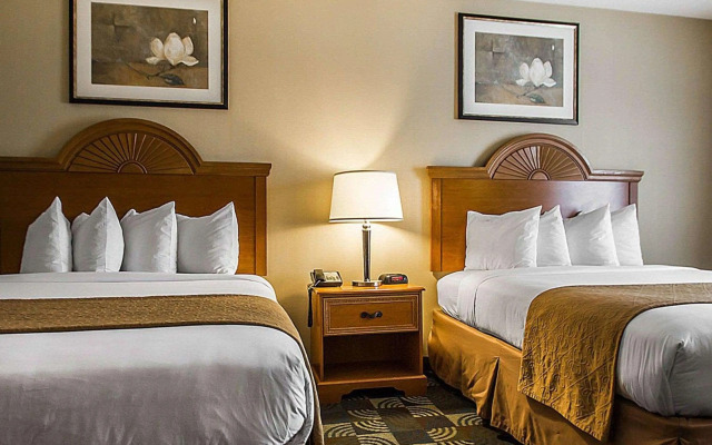 Quality Inn & Suites Fishkill South near I-84