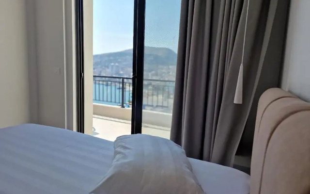Joanna Suites