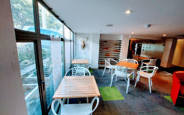 Viaggio Teleport Suites
