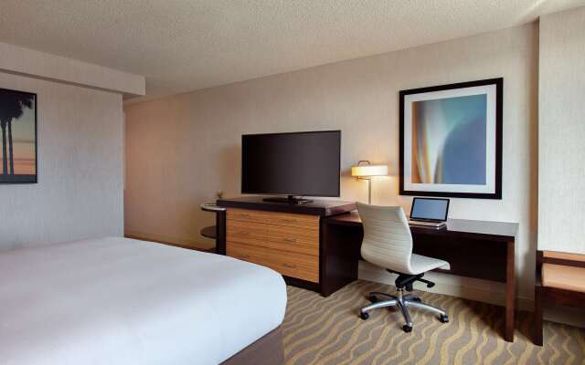 DoubleTree by Hilton Hotel San Diego - Mission Valley