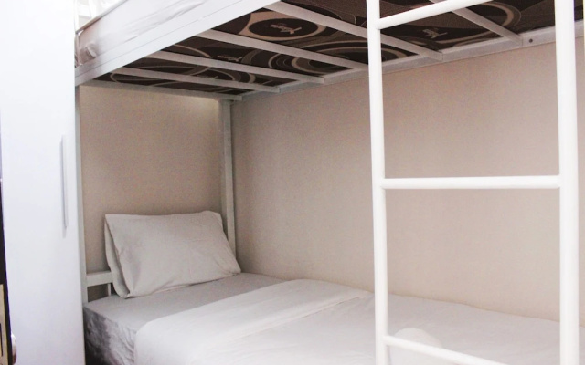 Comfy 2BR Apartment at Grand Asia Afrika Residence – Guest Rooms – Bandung