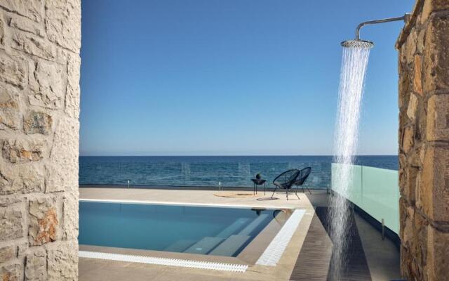 Lamer Seafront Villa by Thinkvilla