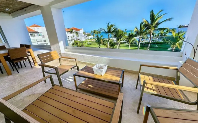 Ocean View apt With Terrace in Punta Palmera