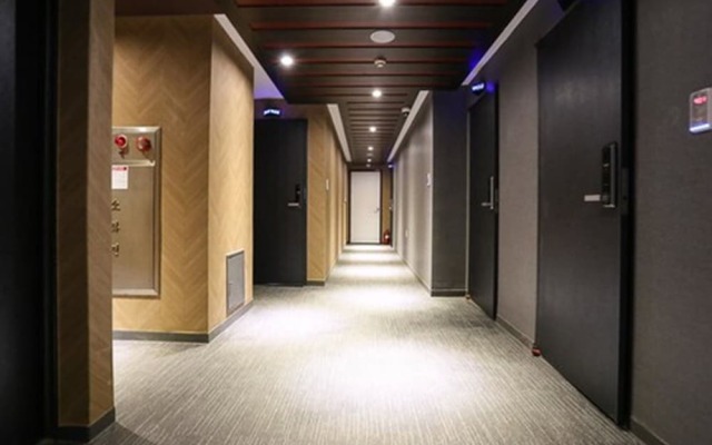 Hotel Leaders