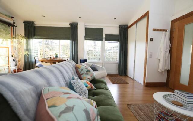 Garden Studio in Biggar
