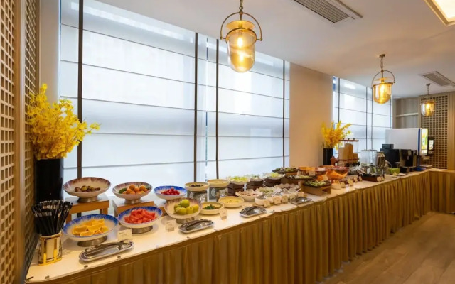 Xiang Ji Executive  Apartment