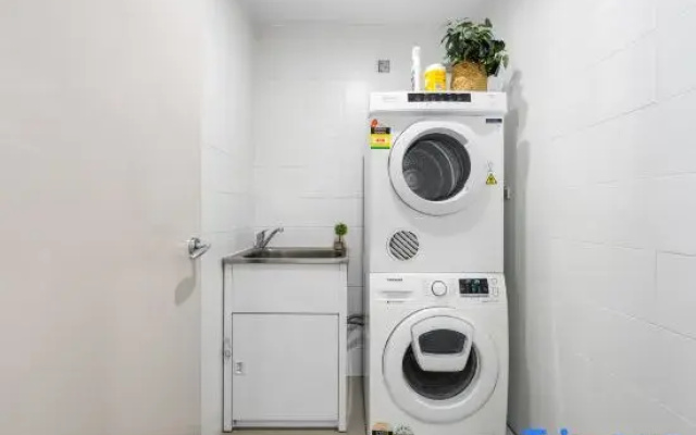 Prime 3BR Apt(Parking)/ICC/DarlingHarbour-10 mins