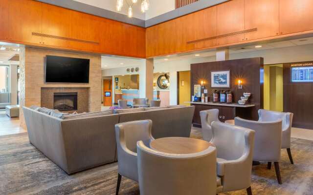 Comfort Inn & Suites Logan International Airport