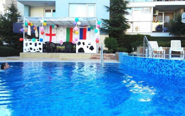 Sineva Del Sol Apartments