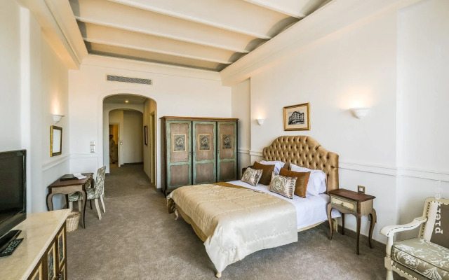 Majestic Hotel