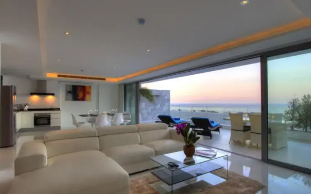 Kata Sea View Apartments