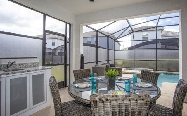 4718sh - Storey Lake 6 Bedroom Villa