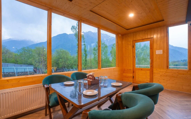Moustache Hostel Pahalgam