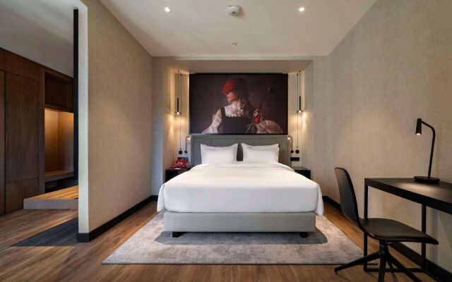 Radisson Red Tbilisi