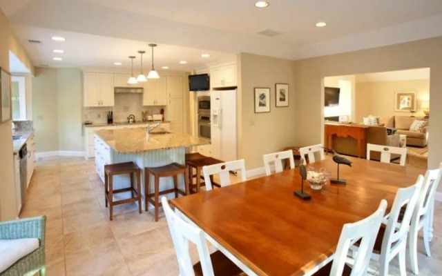 Sandhill Crane 16 by RedAwning