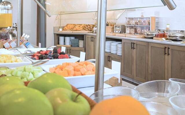 DoubleTree by Hilton Boston - Rockland
