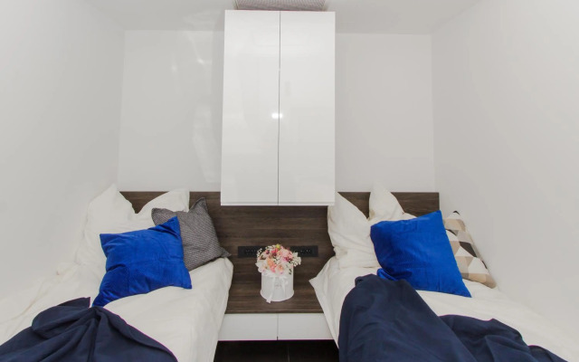 Alexandra Apartments